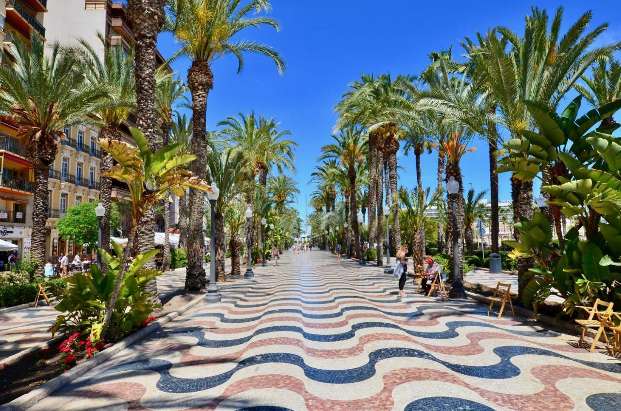 Appartamento Playa Postiguet Penthouse By Nras Alicante Esterno foto