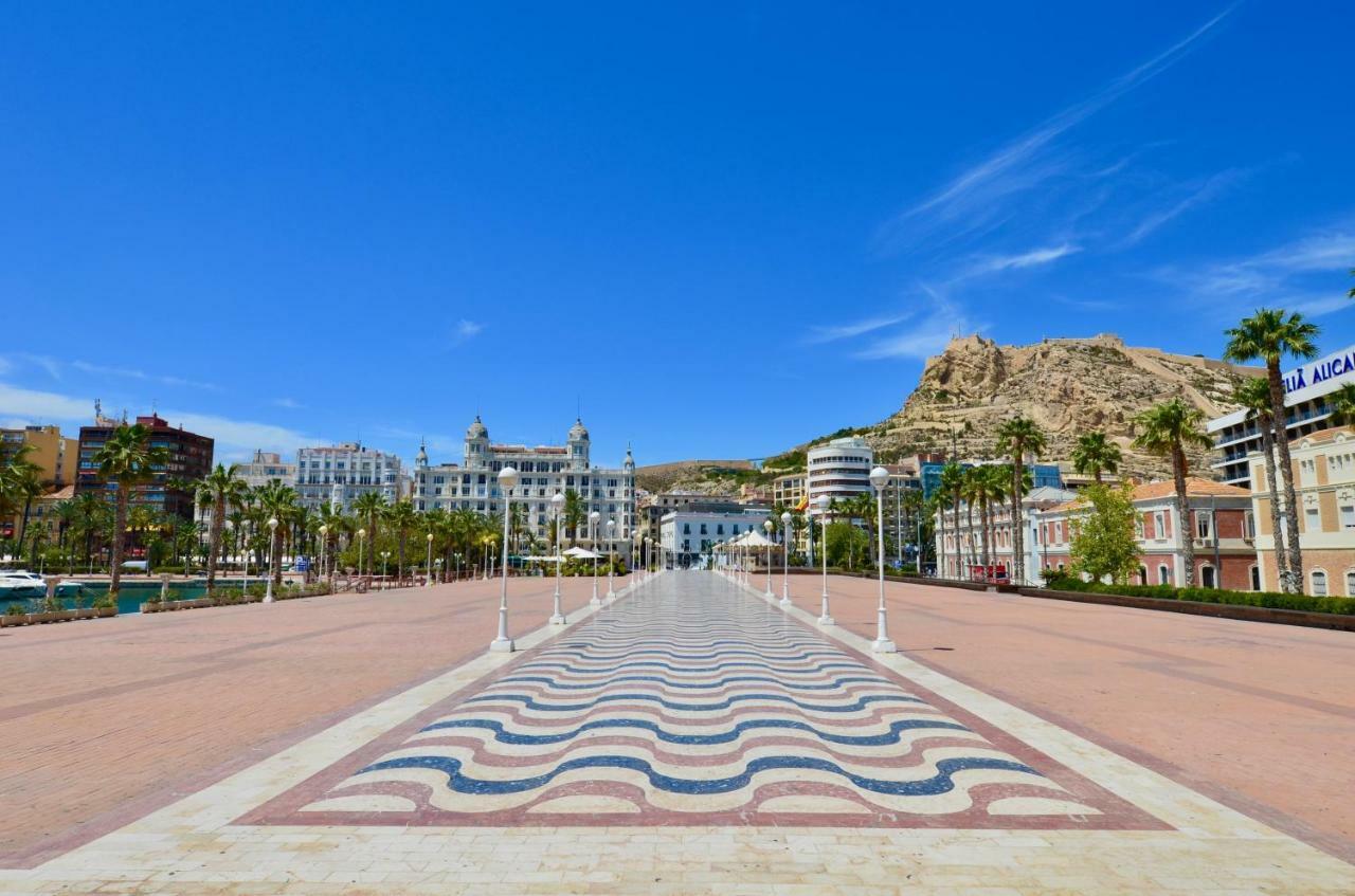 Appartamento Playa Postiguet Penthouse By Nras Alicante Esterno foto